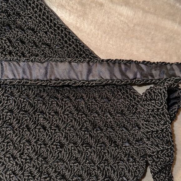 Black Crochet Macramé Small Crossbody Purse Bag - Picture 3 of 8